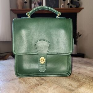 Vintage Coach Bottle Green Station Bag
